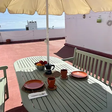 Casa Evan El Charco Арресифе