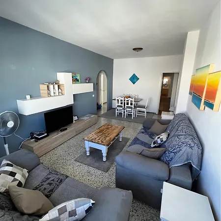 Casa Evan El Charco Гостевой дом Арресифе